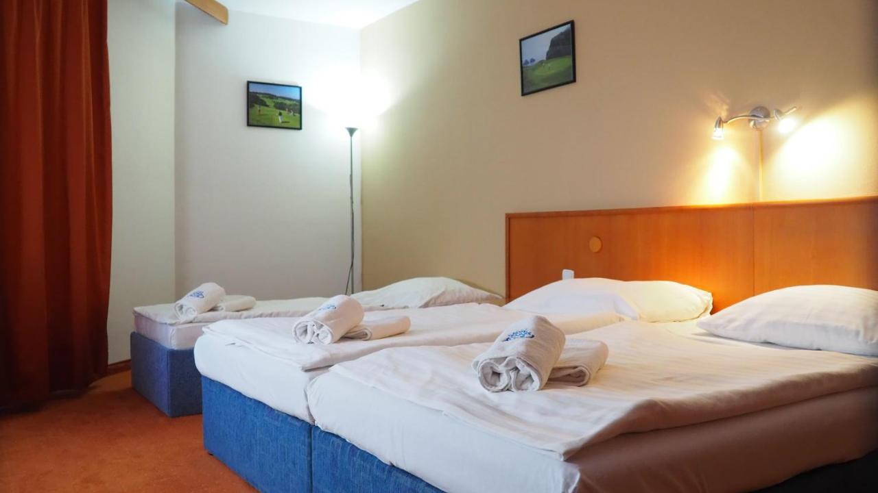 Hotel Tennis Club Prostějov Esterno foto
